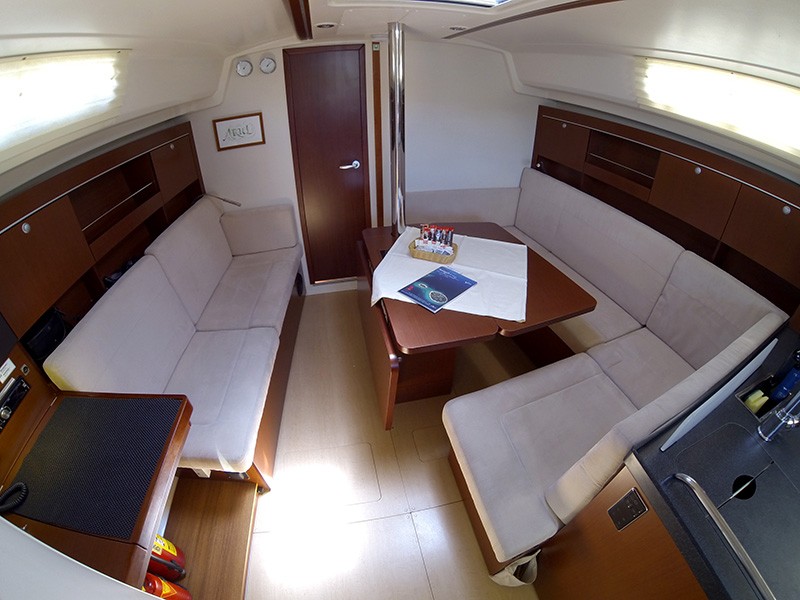 Hanse 385, Ariel | Yacht Charter Croatia