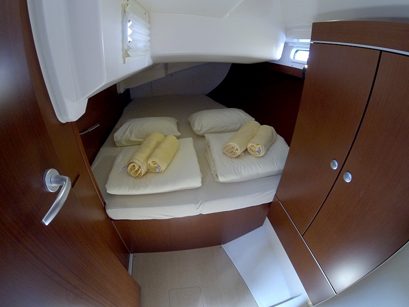 Hanse 385, Ariel | Yacht Charter Croatia