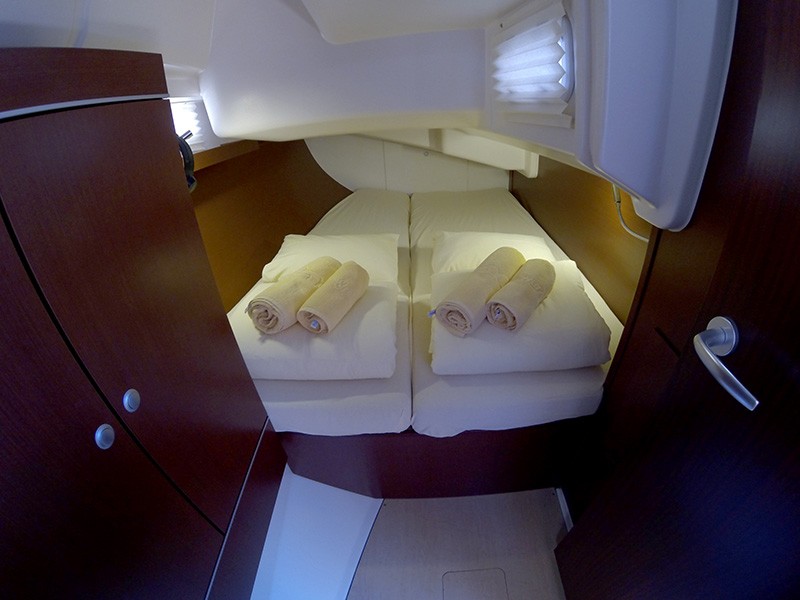 Hanse 385, Ariel | Yacht Charter Croatia