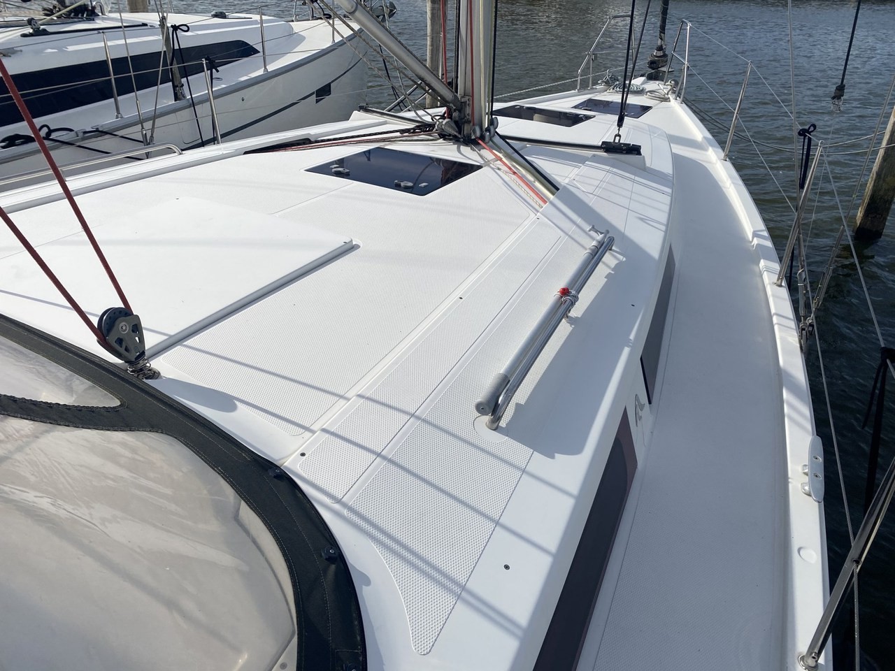 Hanse 385, Kon-Tiki | Yacht Charter Croatia