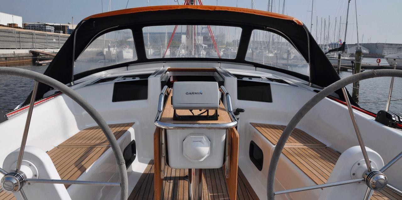 Hanse 385, Kon-Tiki | Yacht Charter Croatia