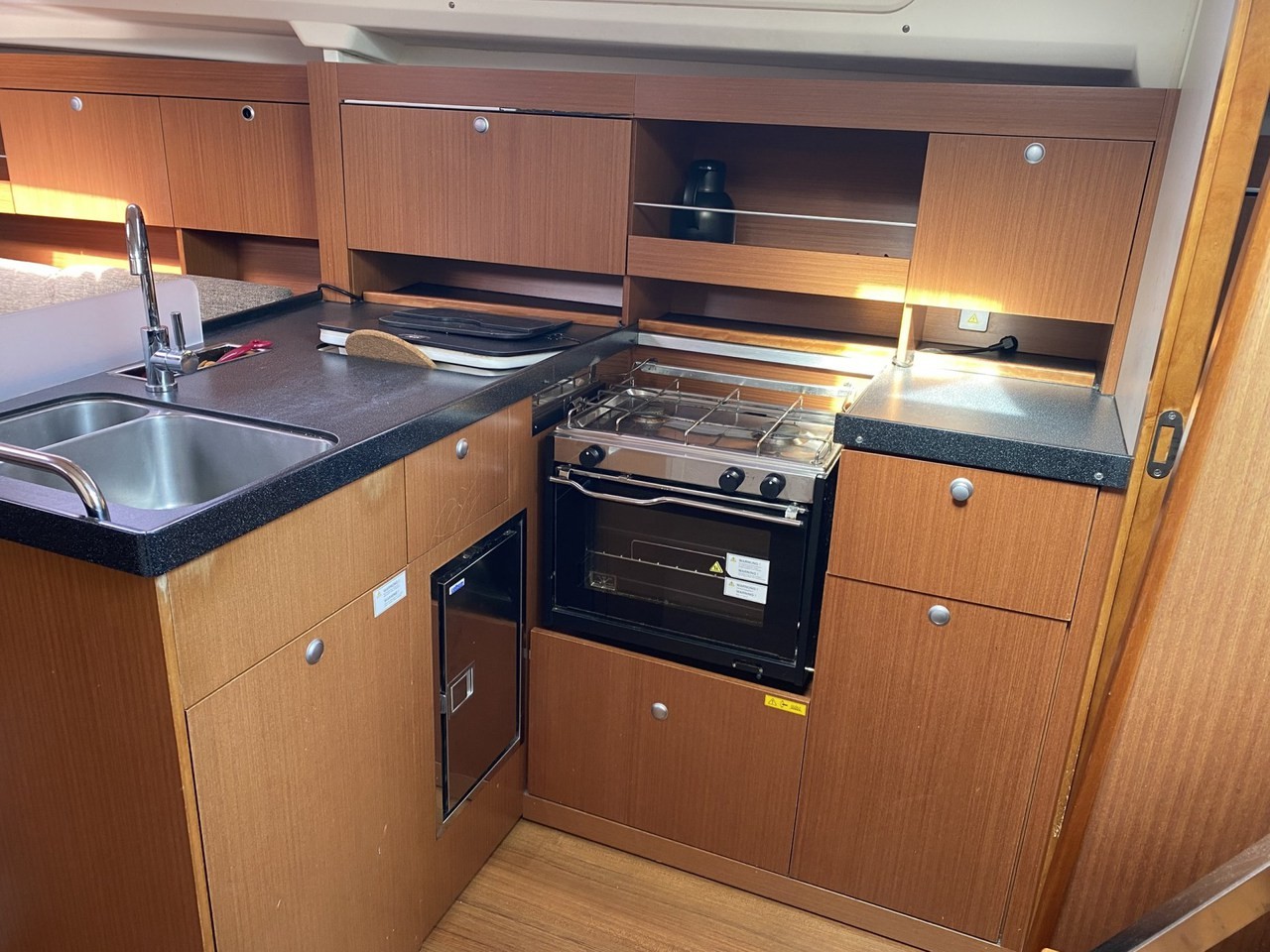 Hanse 385, Kon-Tiki | Yacht Charter Croatia