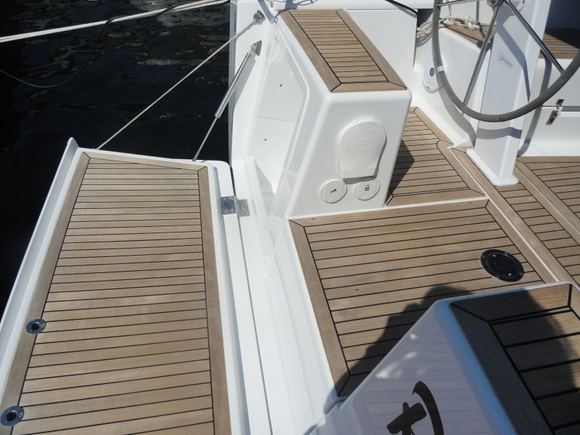 Hanse 385, Riana | Yacht Charter Croatia