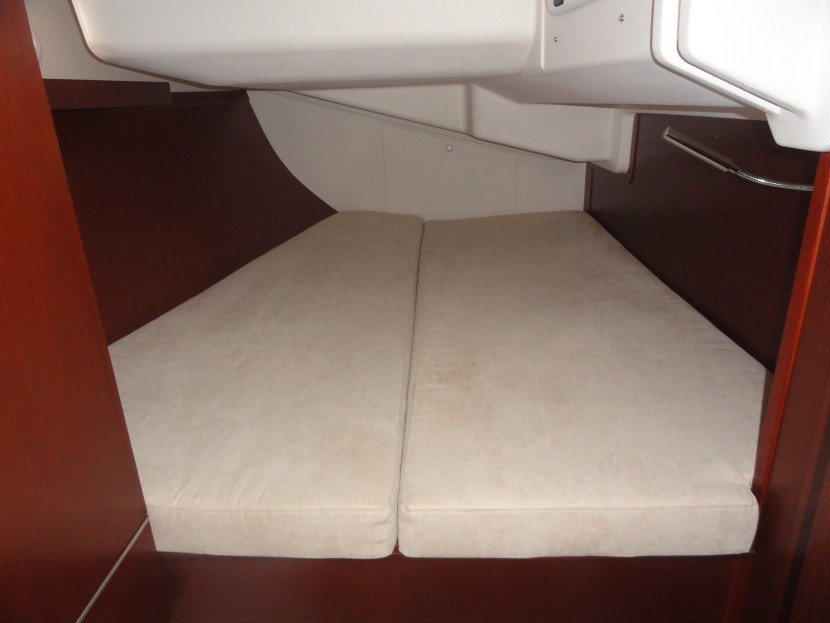 Hanse 385, Riana | Yacht Charter Croatia