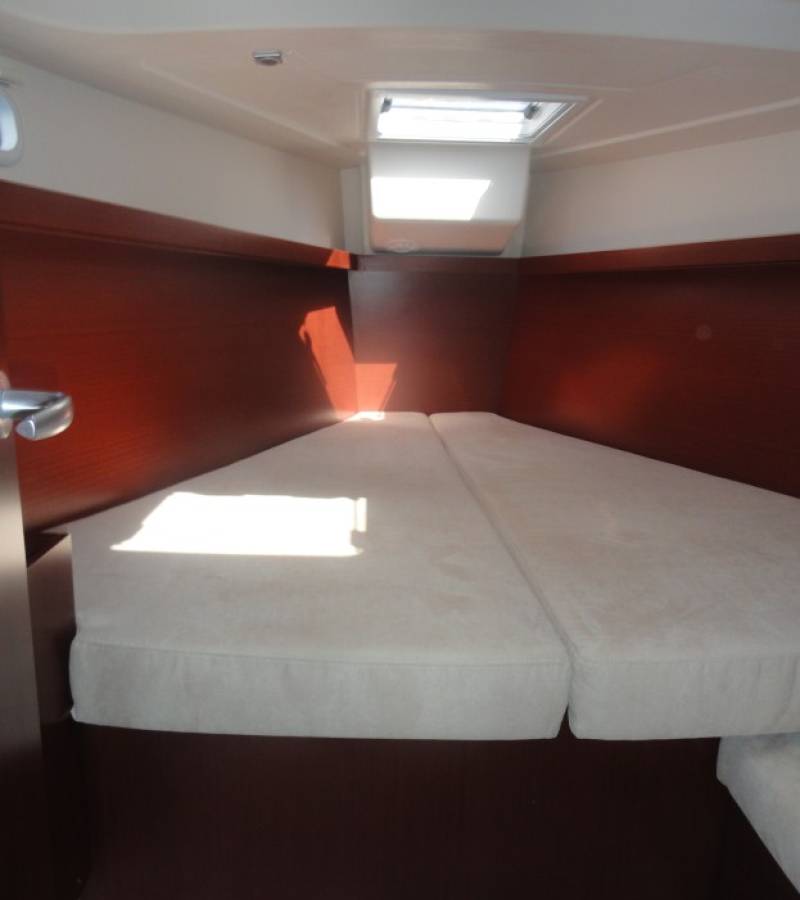 Hanse 385, Riana | Yacht Charter Croatia