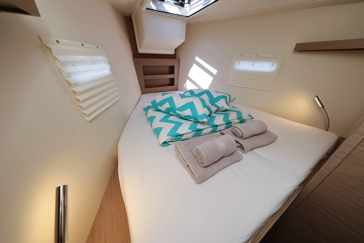 Hanse 388, Smiley | Yachtcharter Kroatien