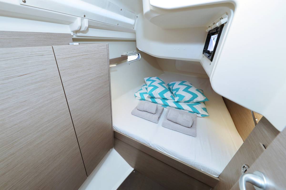 Hanse 388, Smiley | Yachtcharter Kroatien