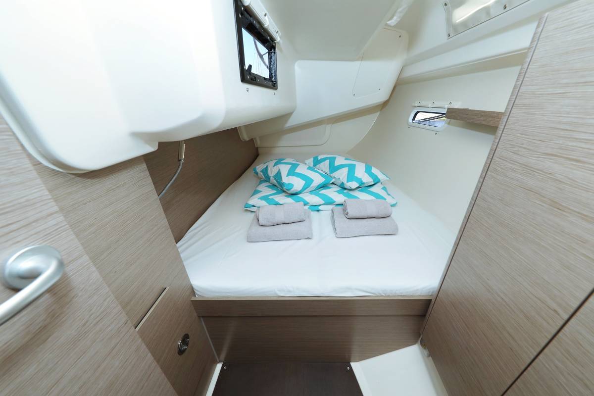 Hanse 388, Smiley | Yachtcharter Kroatien