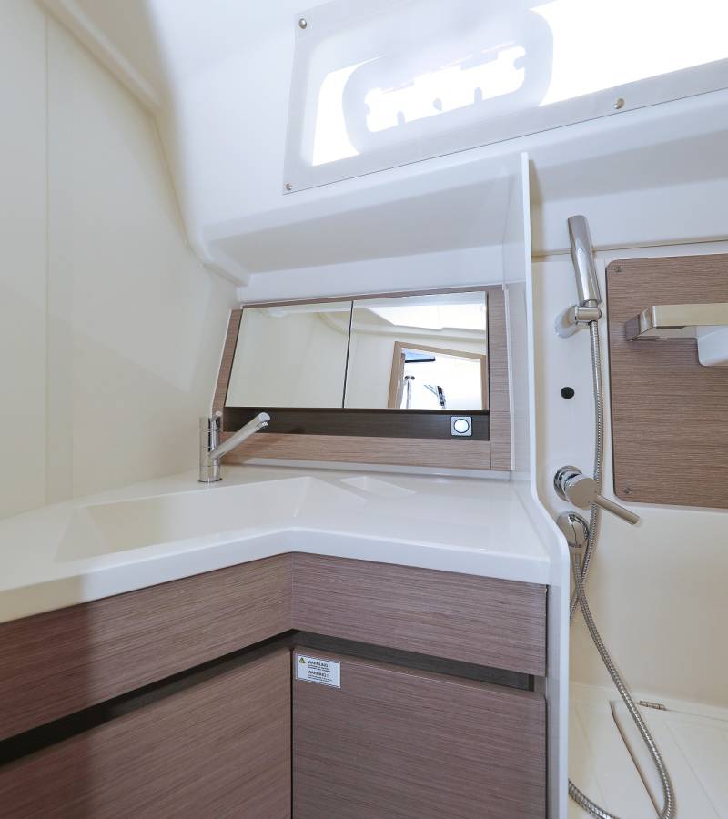 Hanse 388, Smiley | Yachtcharter Kroatien
