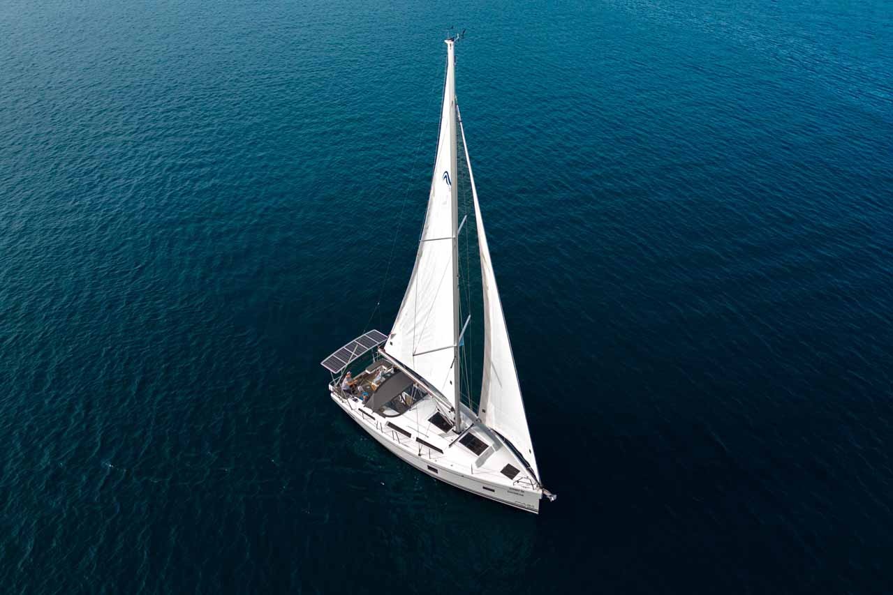 Hanse 388, Daydream | Noleggio di Yacht Croazia
