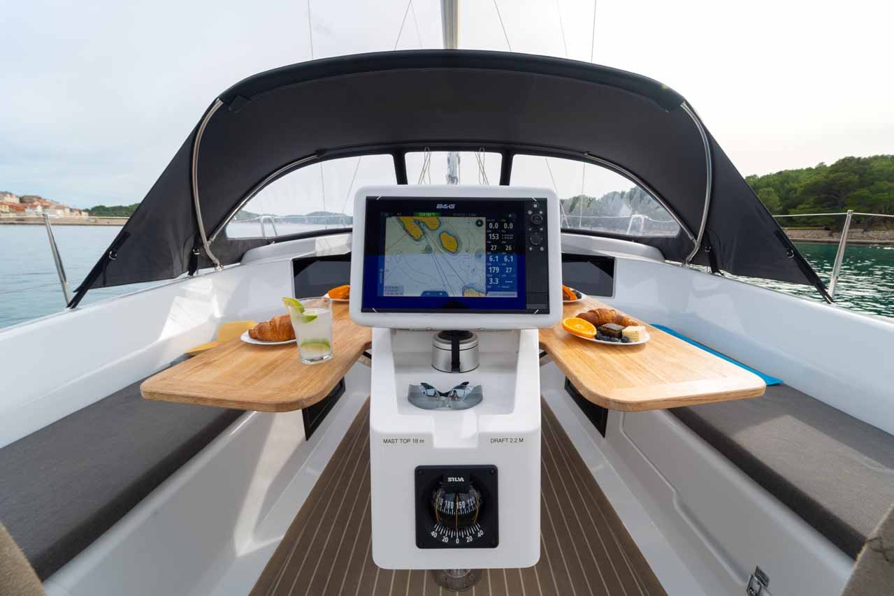 Hanse 388, Daydream | Noleggio di Yacht Croazia