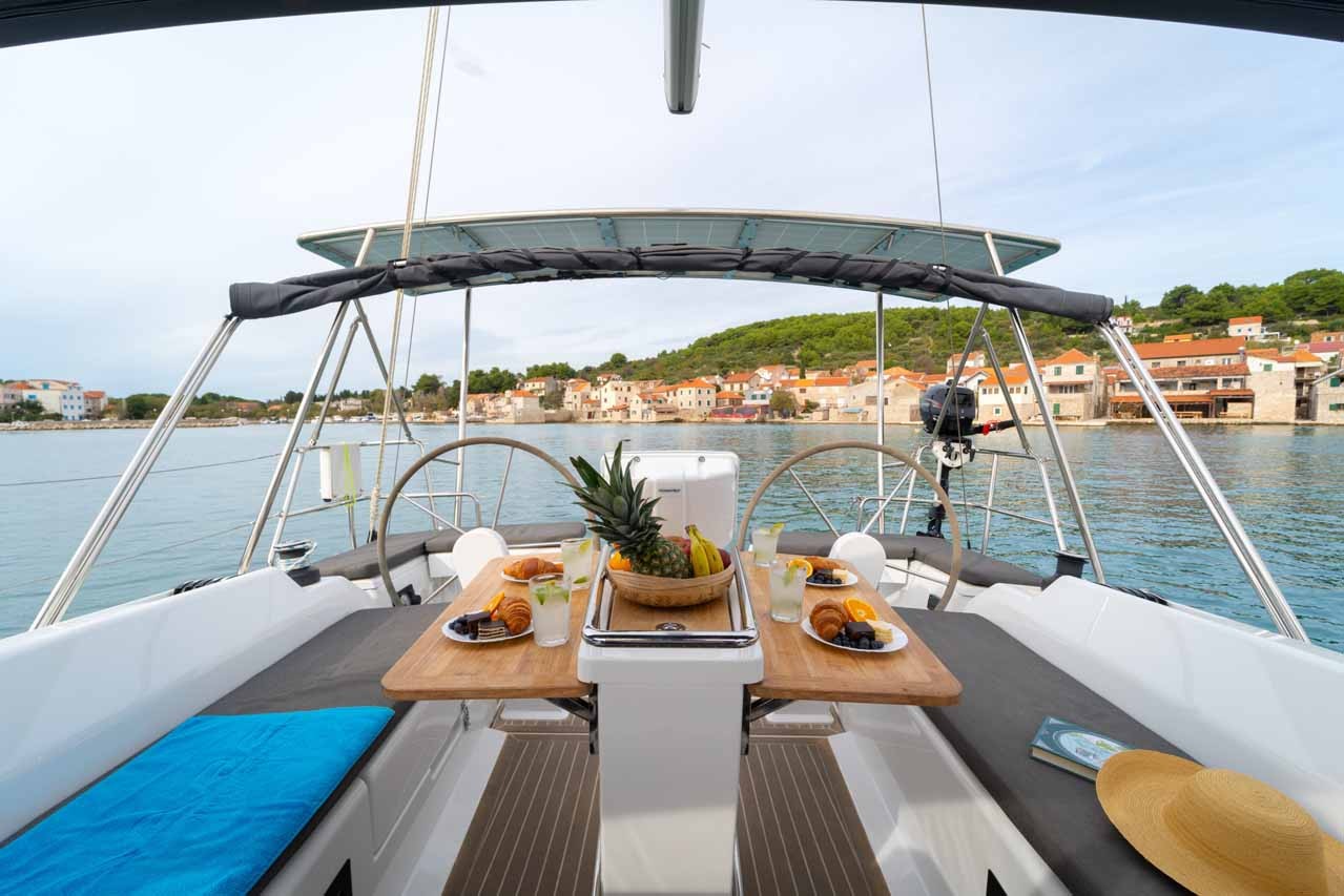 Hanse 388, Daydream | Noleggio di Yacht Croazia