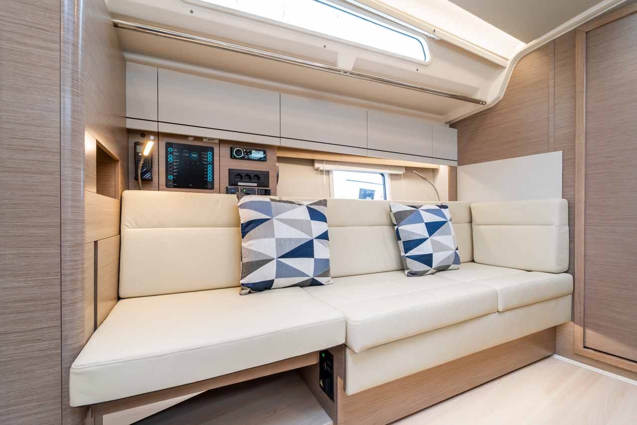 Hanse 388, Daydream | Noleggio di Yacht Croazia