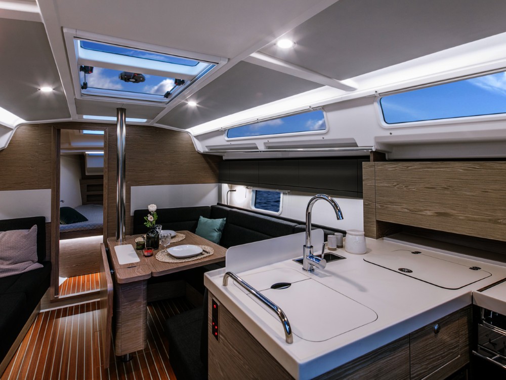Hanse 388, Barcelona | Noleggio di Yacht Croazia