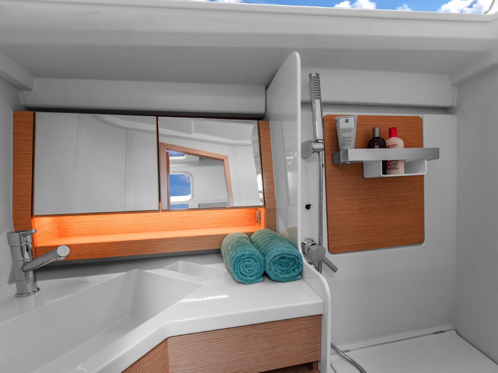 Hanse 388, Barcelona | Noleggio di Yacht Croazia
