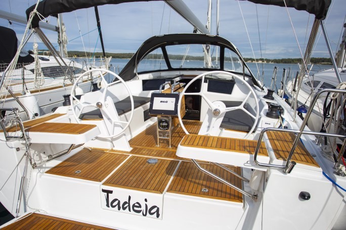 Hanse 388, Tadeja | Yacht Charter Croatia