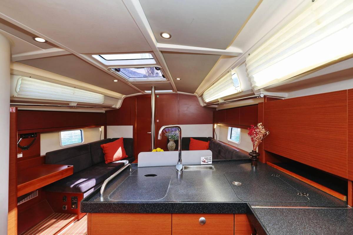Hanse 388, Free Spirit | Yachtcharter Kroatien
