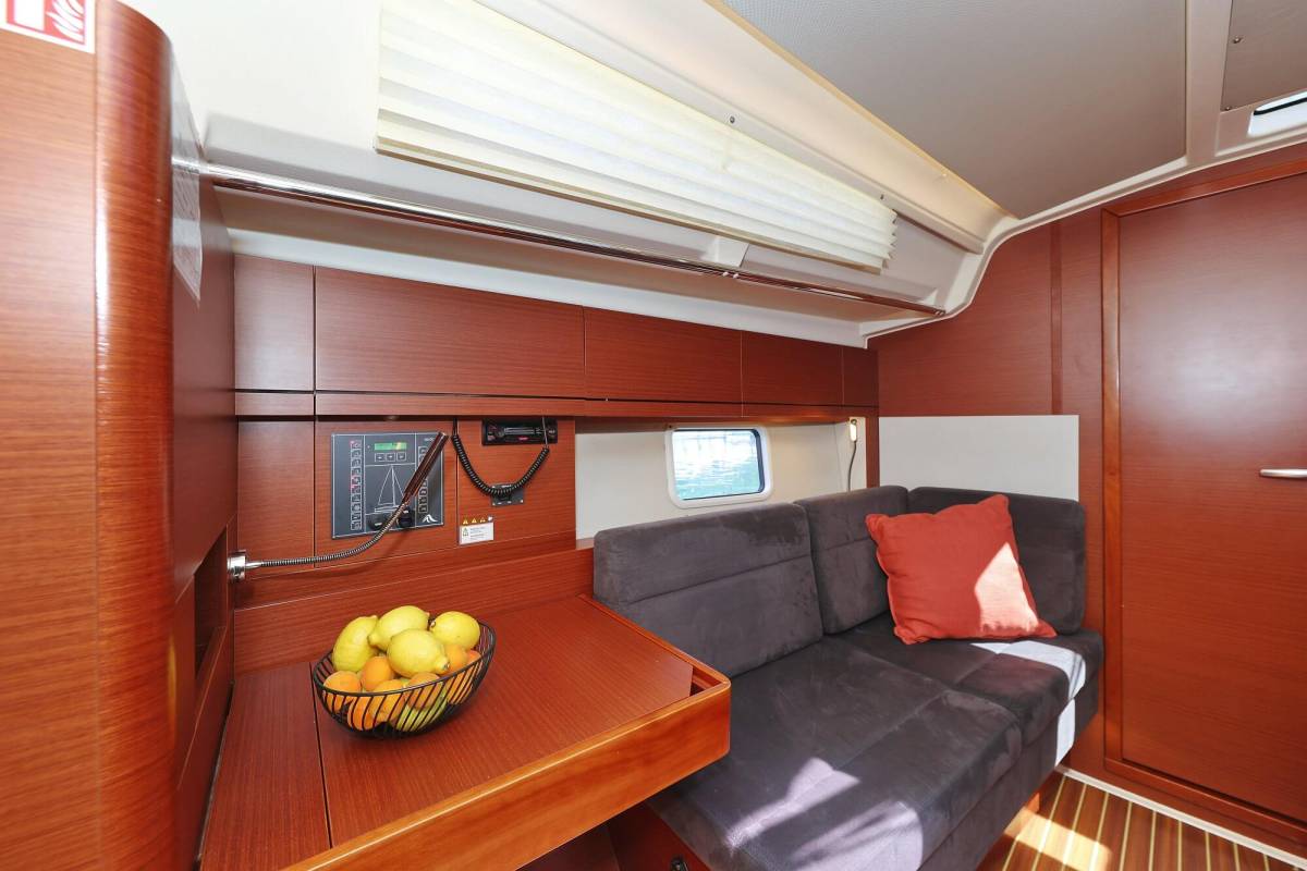 Hanse 388, Free Spirit | Yachtcharter Kroatien