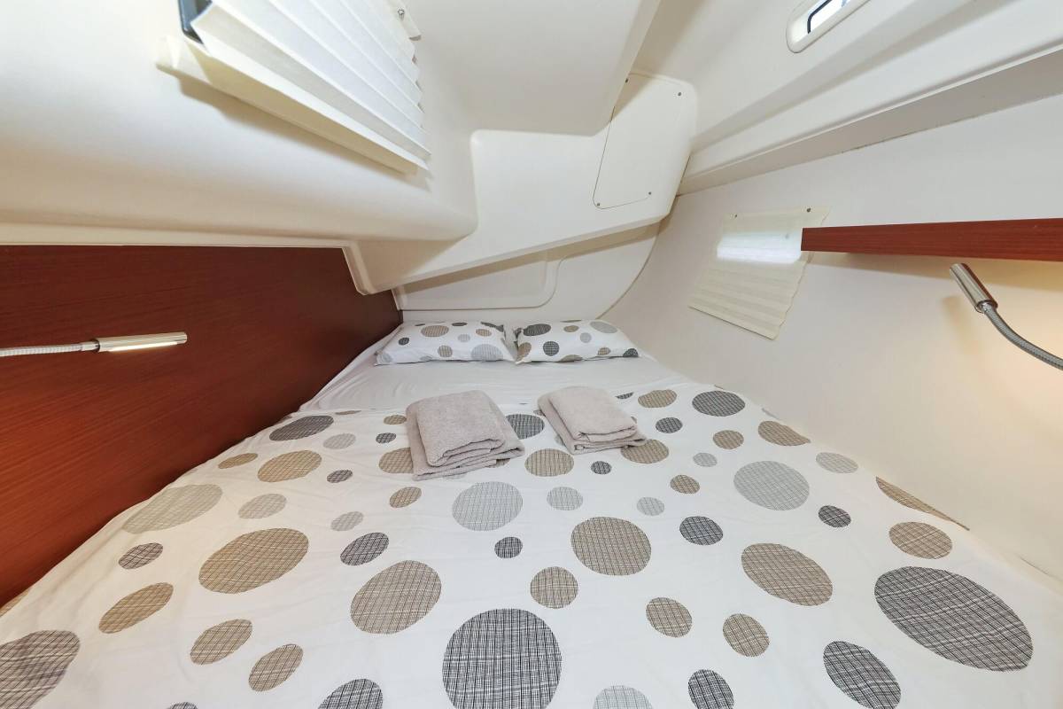 Hanse 388, Free Spirit | Yachtcharter Kroatien