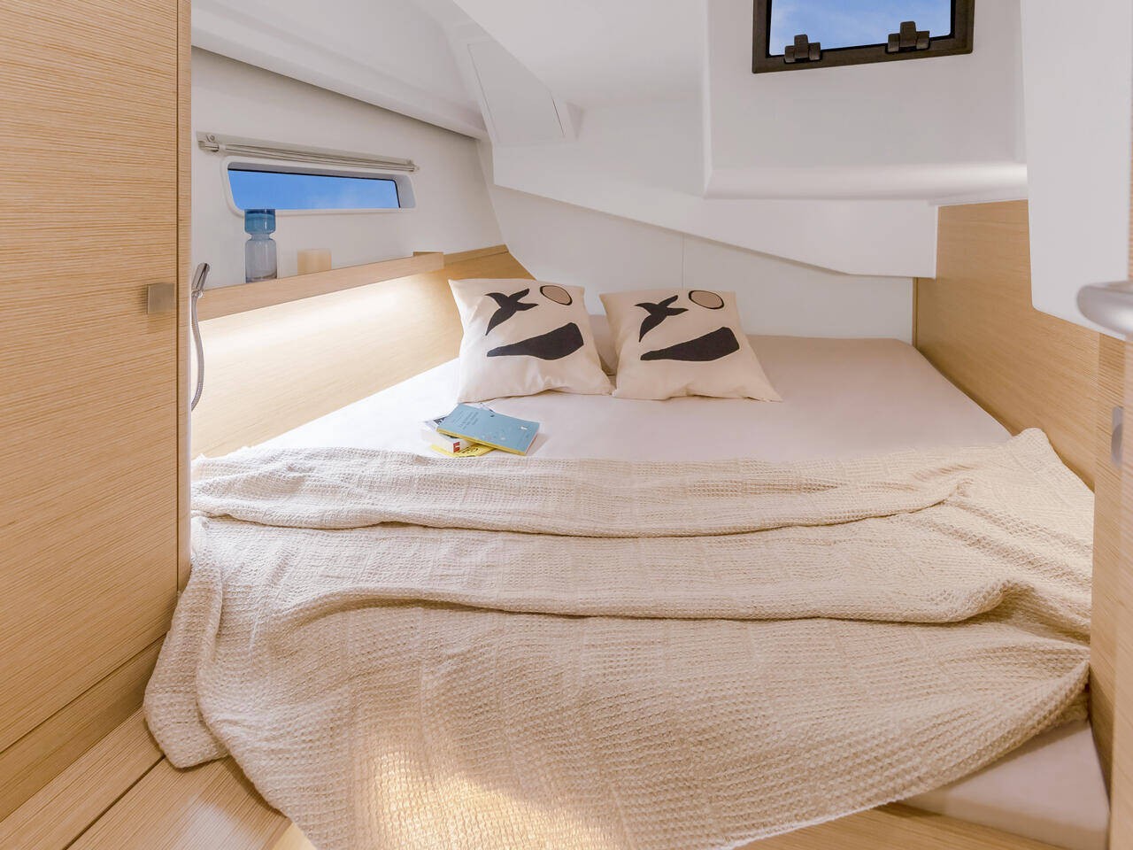 Hanse 410, Taja | Yacht Charter Croatia