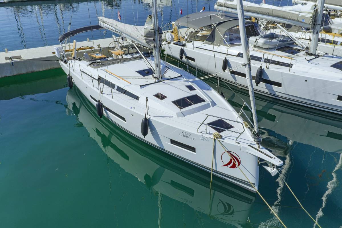 Hanse 410, Cleo | Noleggio di Yacht Croazia