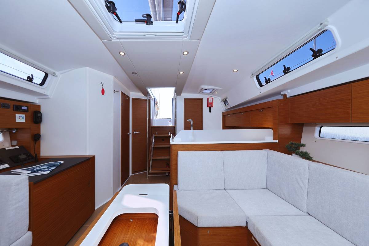 Hanse 410, Cleo | Noleggio di Yacht Croazia