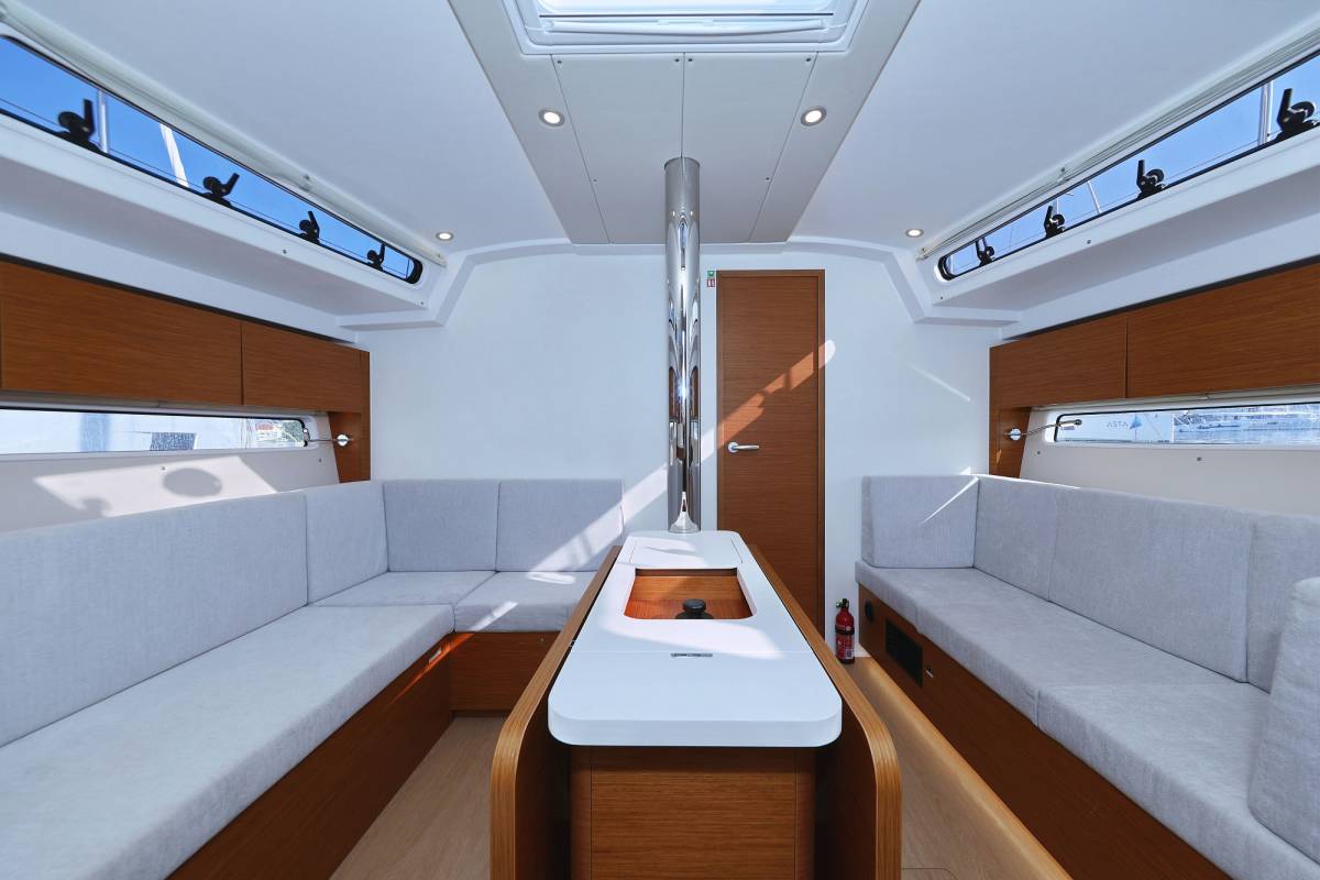 Hanse 410, Cleo | Noleggio di Yacht Croazia
