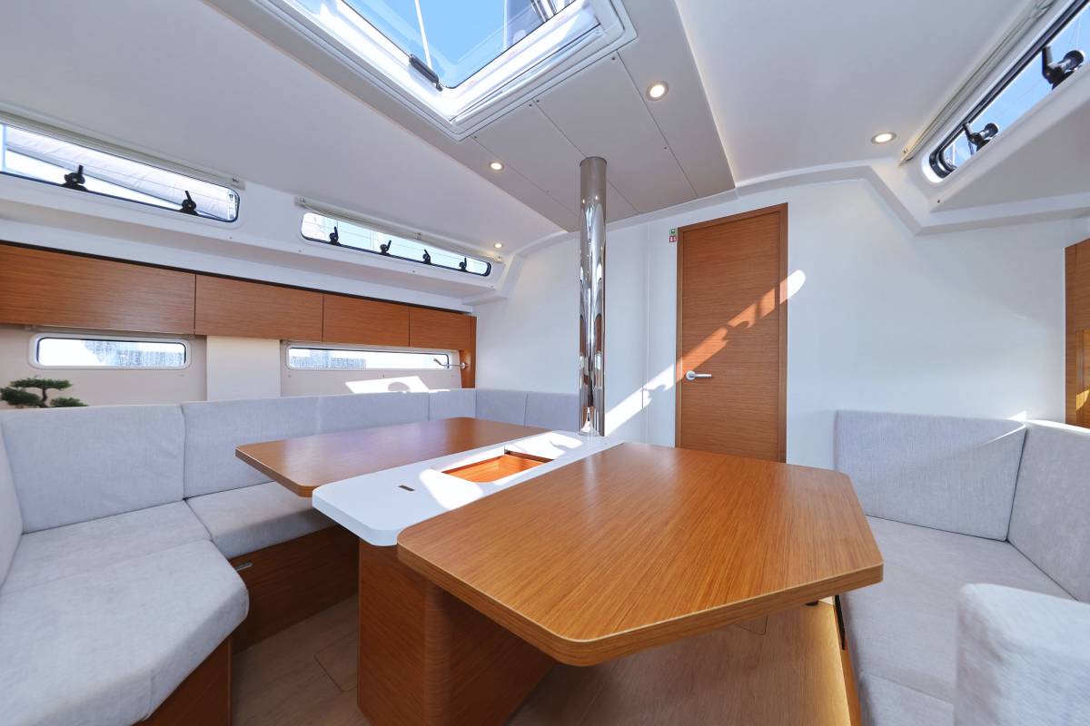 Hanse 410, Cleo | Noleggio di Yacht Croazia