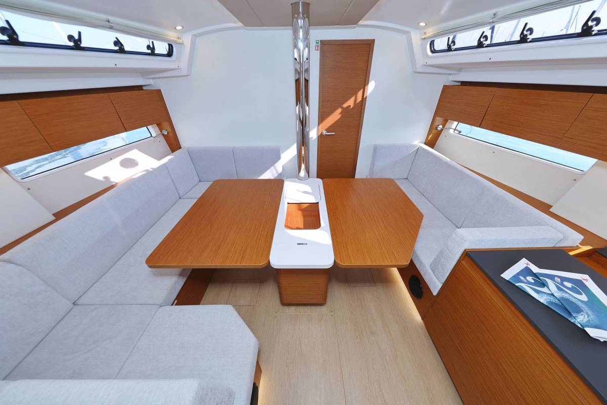 Hanse 410, Cleo | Noleggio di Yacht Croazia