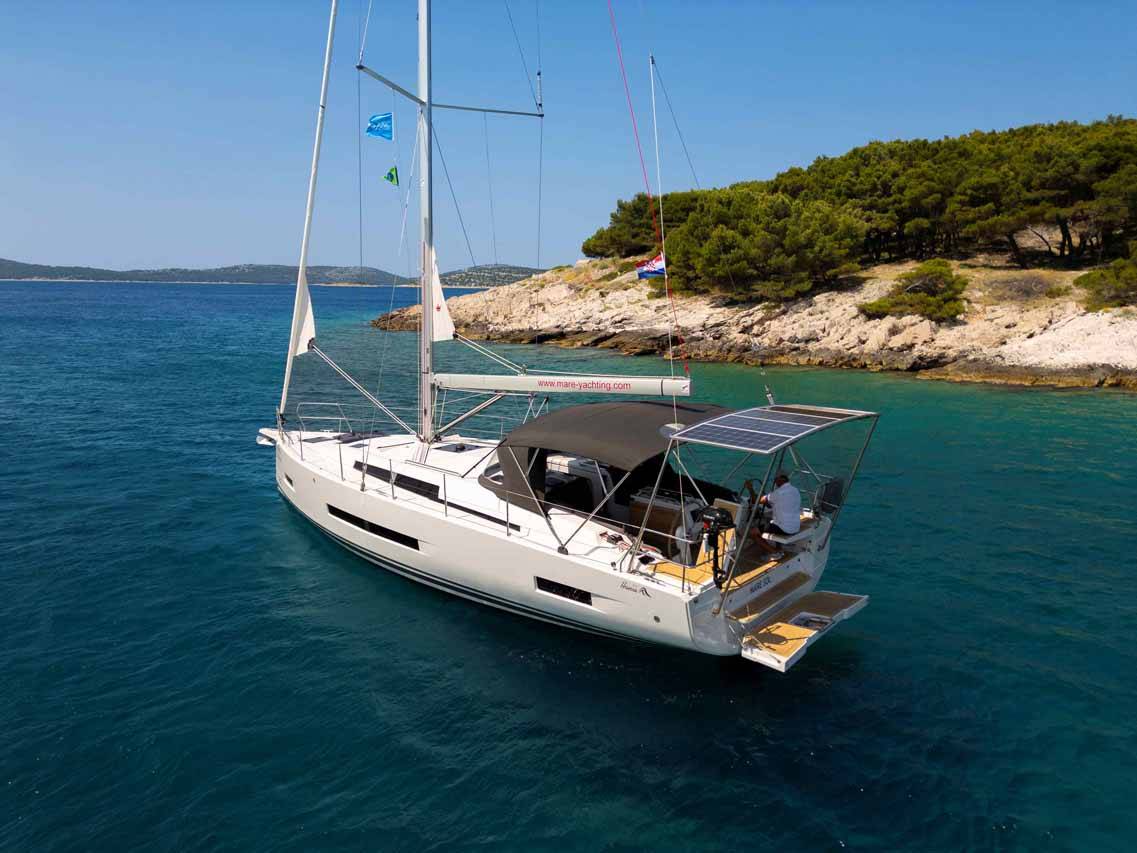Hanse 410, Mare Sol | Noleggio di Yacht Croazia