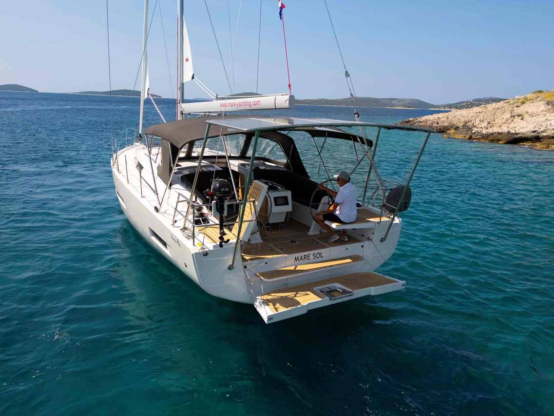 Hanse 410, Mare Sol | Noleggio di Yacht Croazia