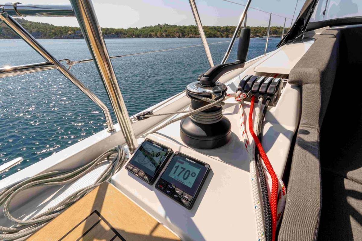 Hanse 410, Mare Sol | Noleggio di Yacht Croazia