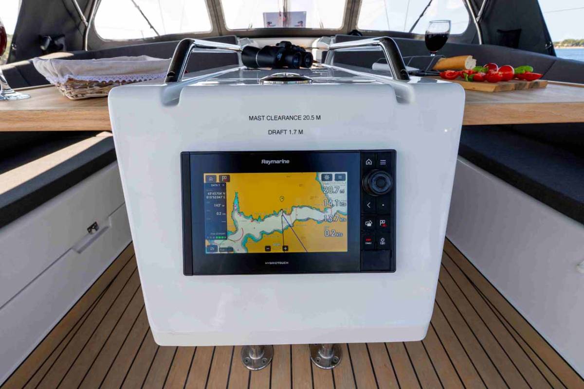 Hanse 410, Mare Sol | Noleggio di Yacht Croazia
