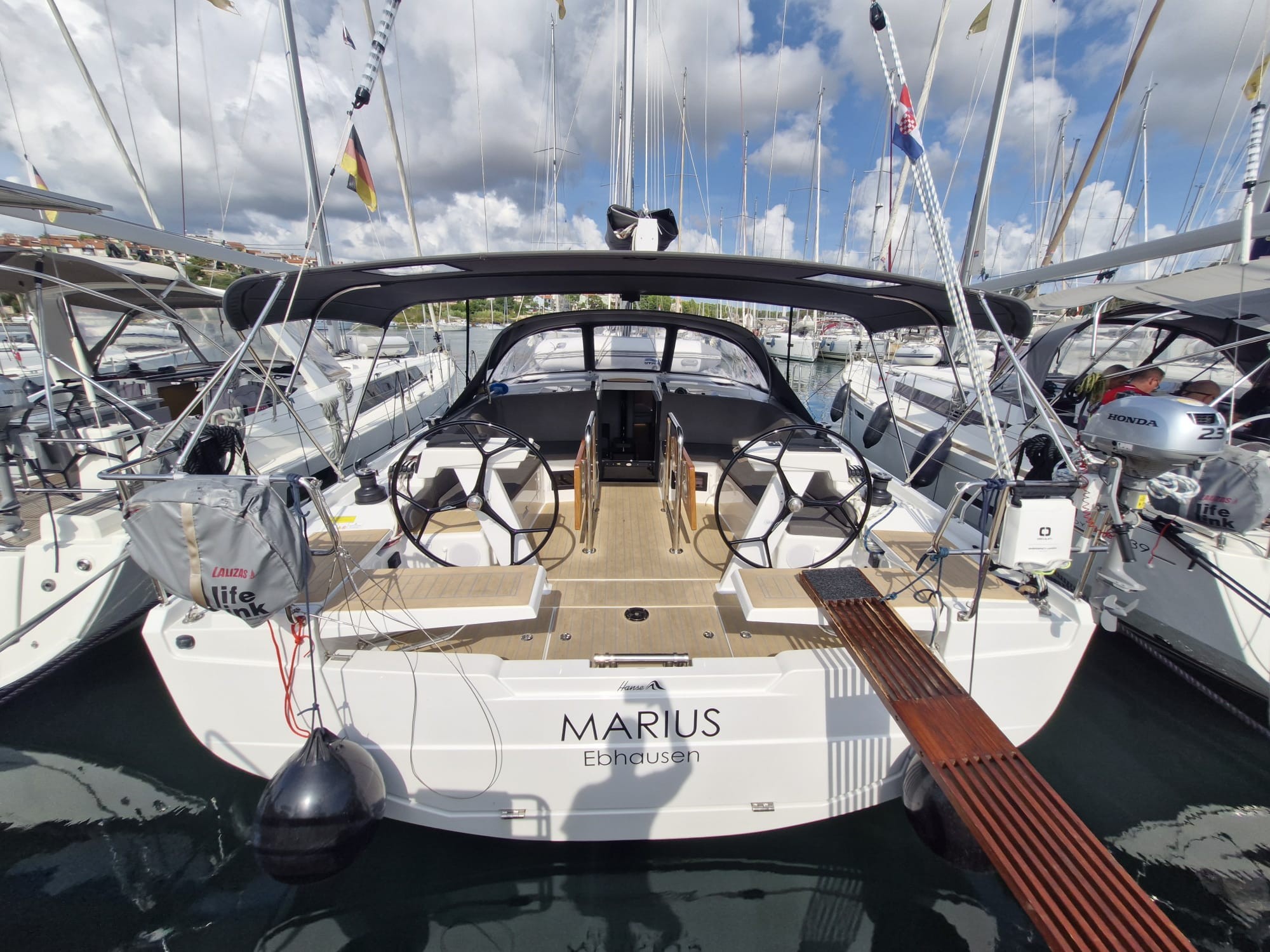 Hanse 410, Marius | Yacht Charter Croatia