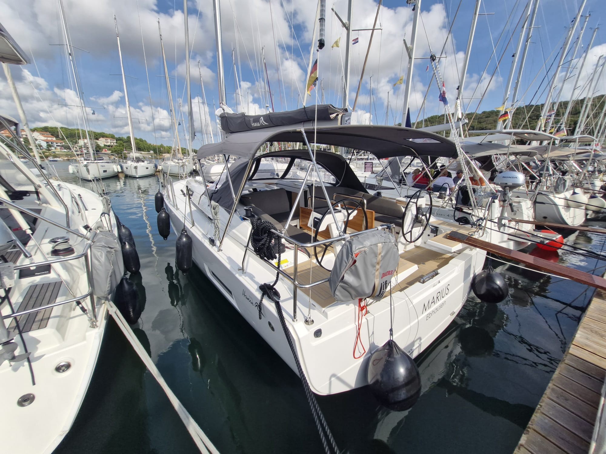 Hanse 410, Marius | Yacht Charter Croatia