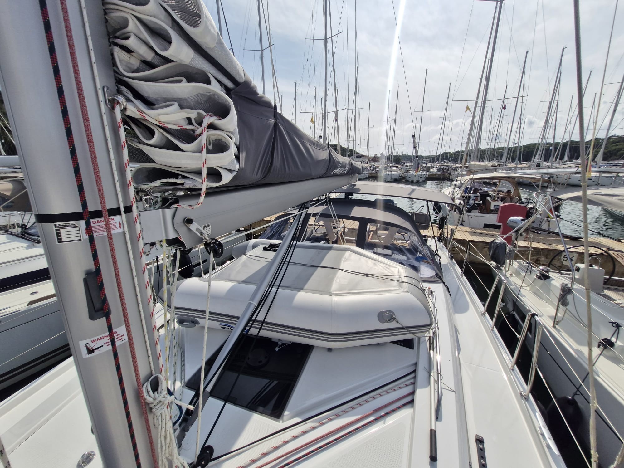 Hanse 410, Marius | Yacht Charter Croatia