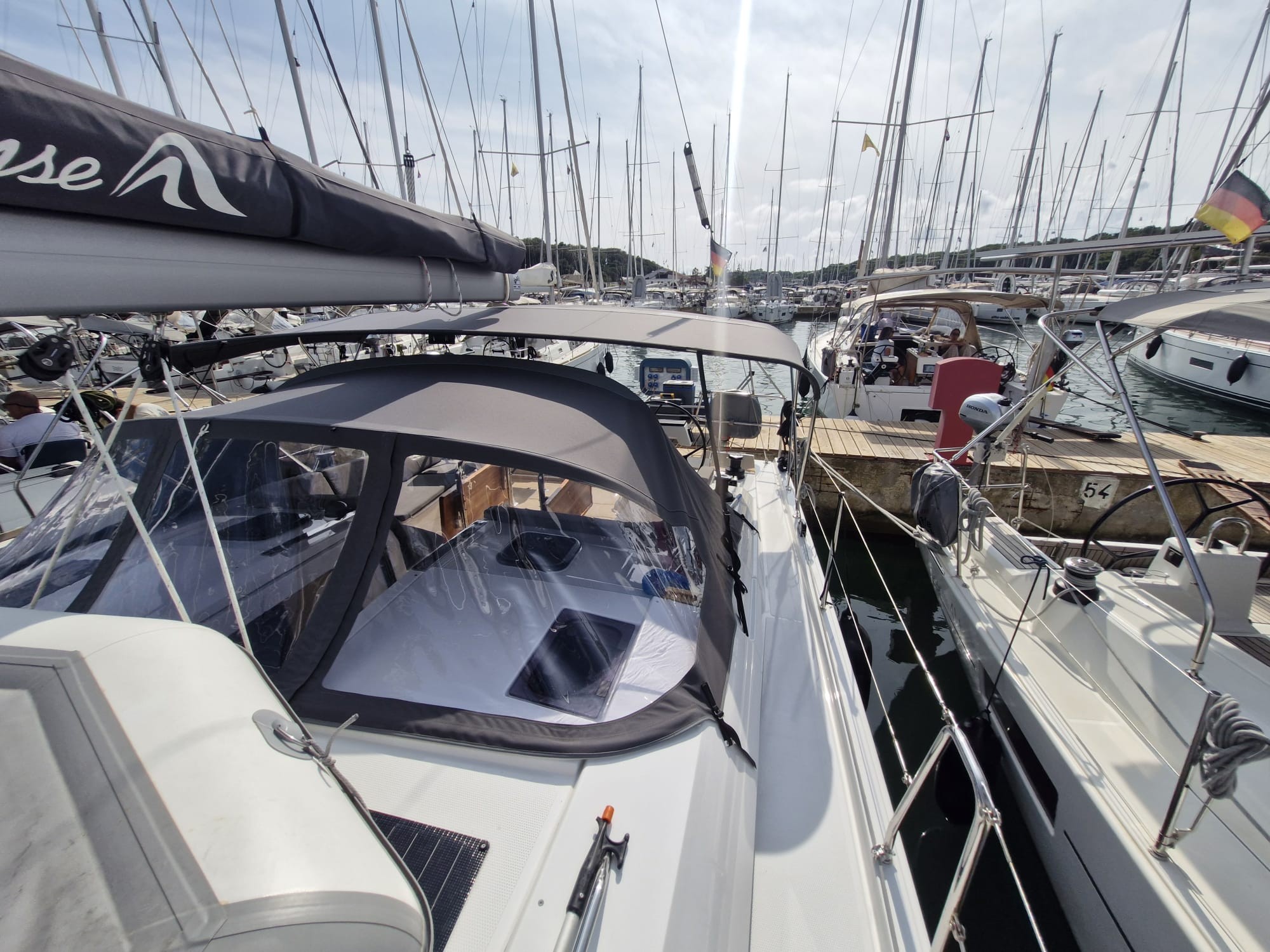 Hanse 410, Marius | Yacht Charter Croatia