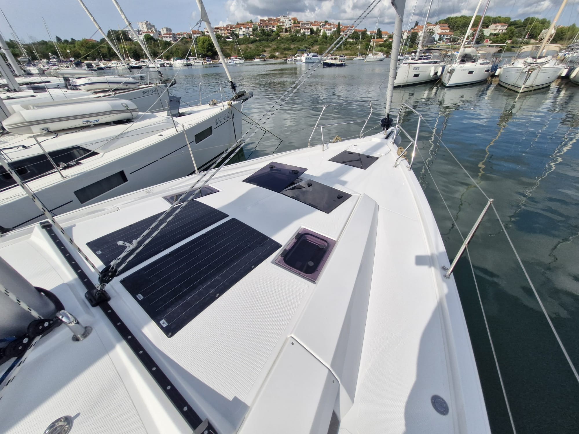 Hanse 410, Marius | Yacht Charter Croatia