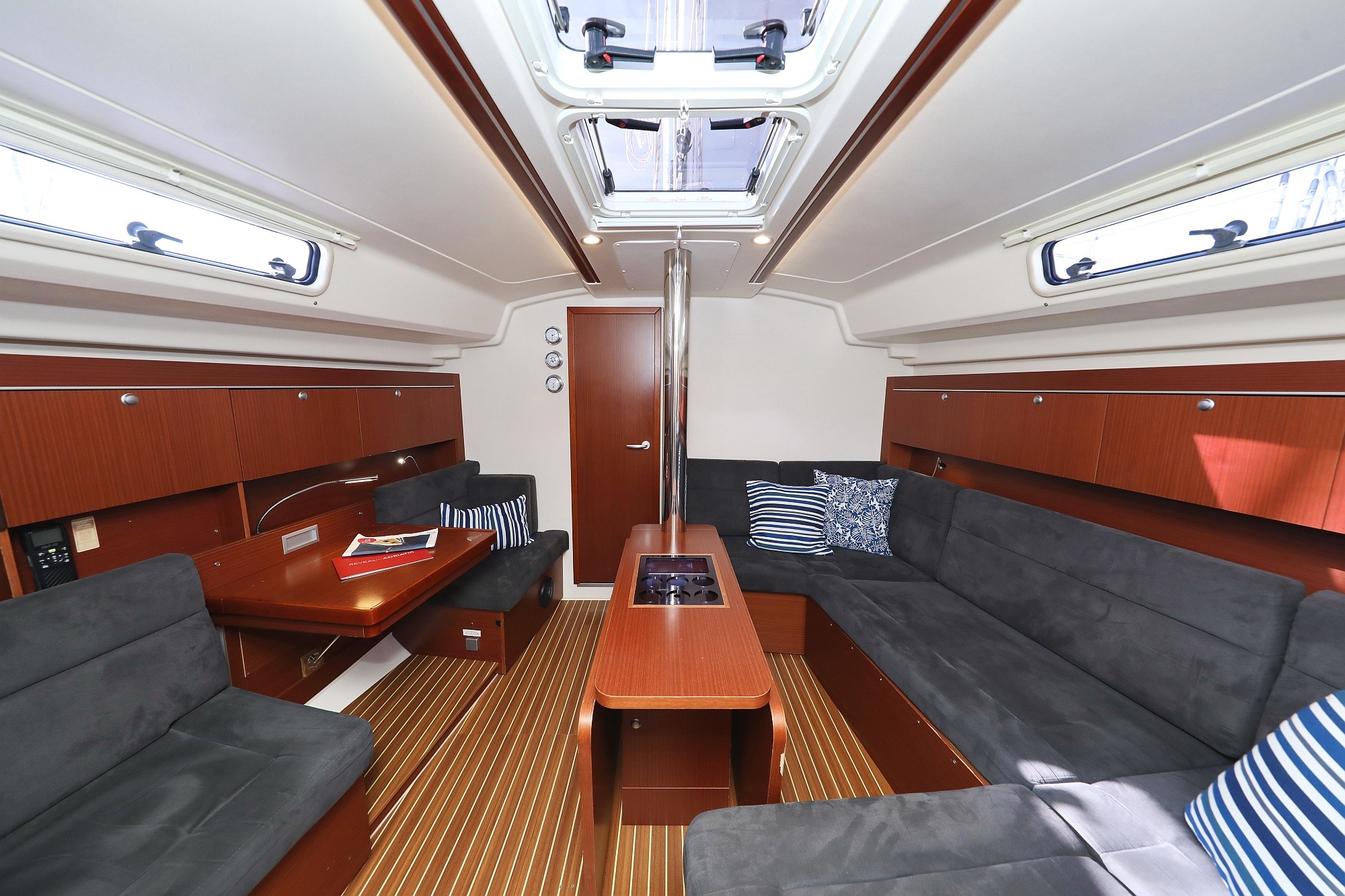 Hanse 415, take a break | Yacht Charter Croatia