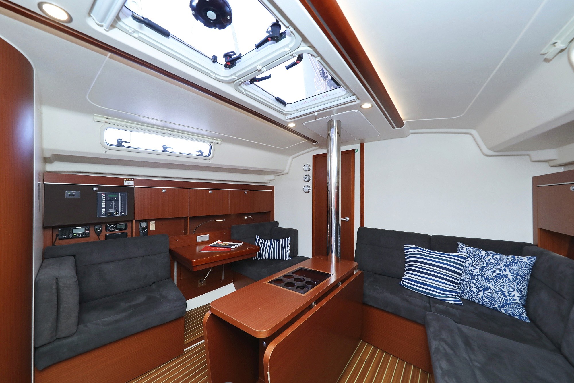 Hanse 415, take a break | Yacht Charter Croatia
