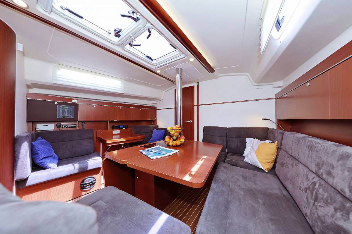 Hanse 415, Natali | Yacht Charter Croatia