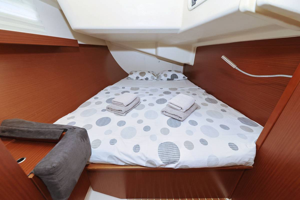 Hanse 415, Natali | Yacht Charter Croatia