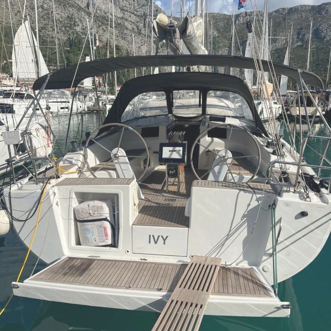 Hanse 415, Ivy | Yacht Charter Croatia