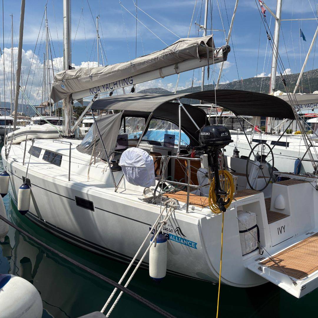Hanse 415, Ivy | Yacht Charter Croatia