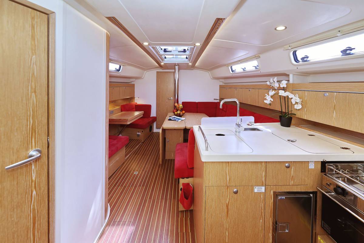 Hanse 415, Pretty Woman | Yacht Charter Croatia