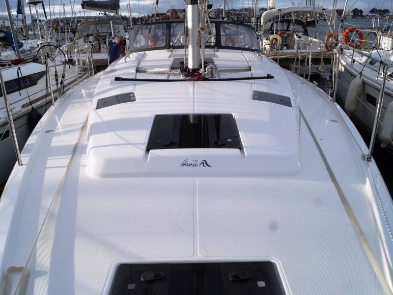 Hanse 415, Mickey | Yacht Charter Croatia
