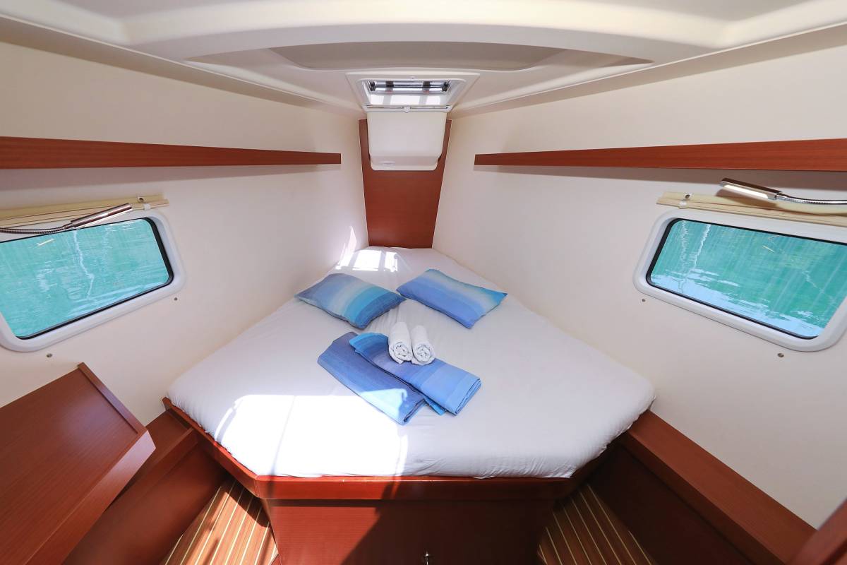 Hanse 418, Vivien | Noleggio di Yacht Croazia