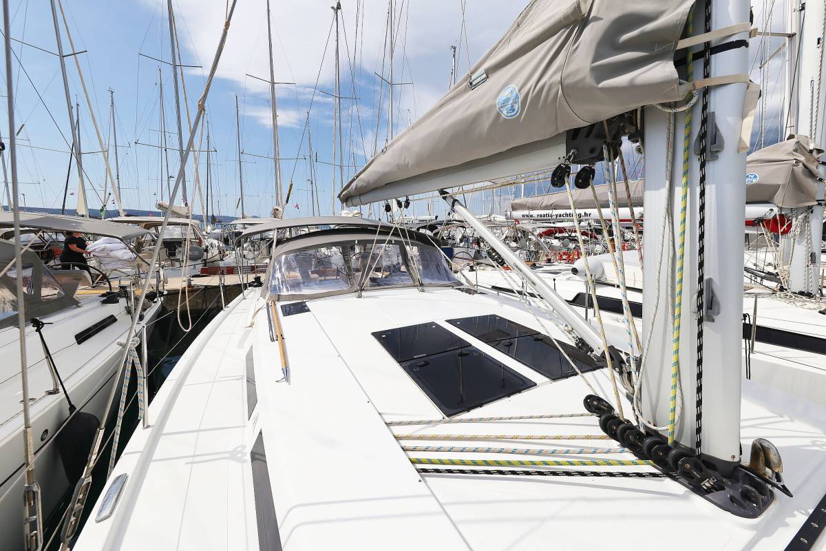 Hanse 455, Seaway | Yachtcharter Kroatien