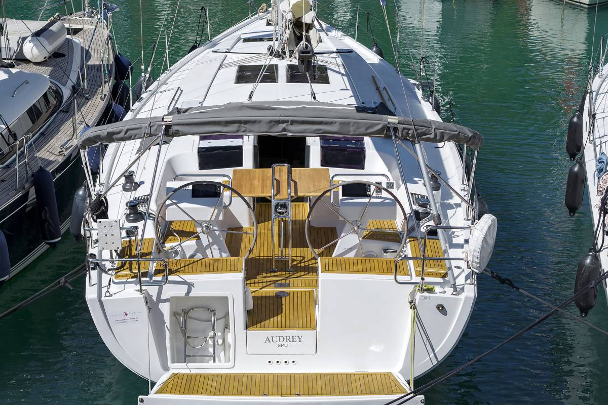Hanse 455, Audrey | Yacht Charter Croatia