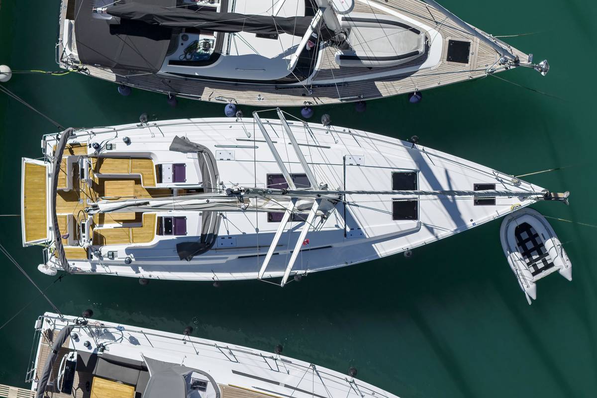 Hanse 455, Audrey | Yacht Charter Croatia